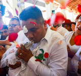 Mexican town mayor says 'I do' to  caiman reptile in colourful tradition